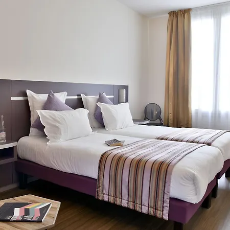 Hotel Plaza 4*